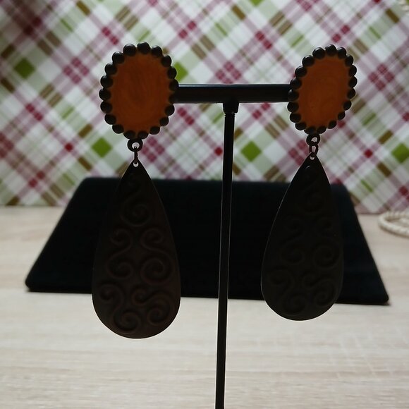 Long Teardrop Brass/Metal Two Tone Stud Earrings Vintage Costume Jewelry #96 - Picture 9 of 9